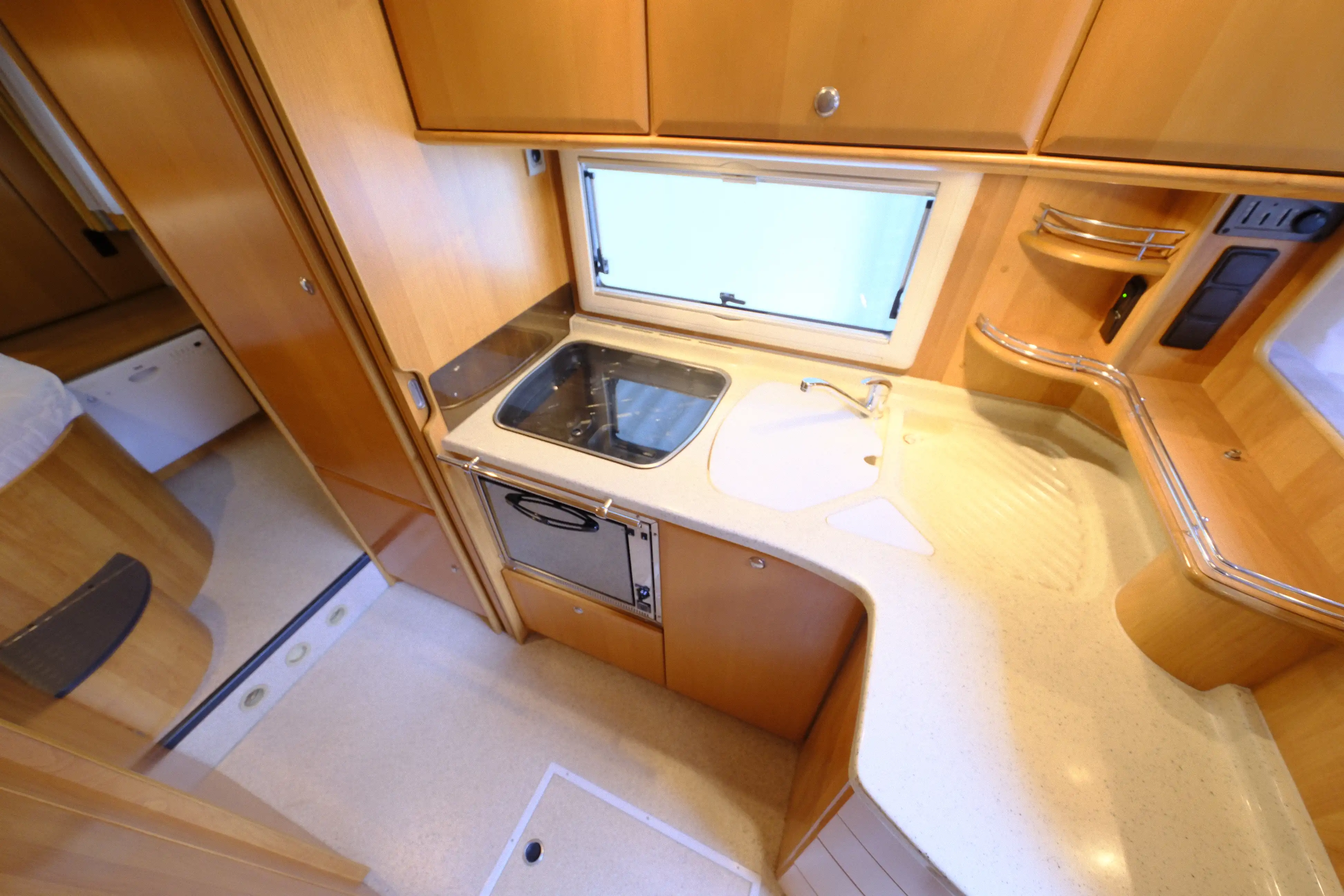 CONCORDE Cruiser 880 F